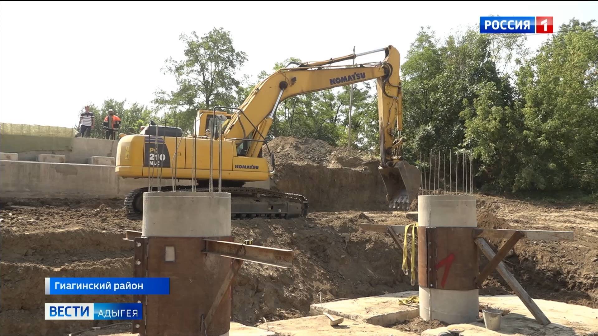 В станице Дондуковской идёт ремонт моста через реку Фарс