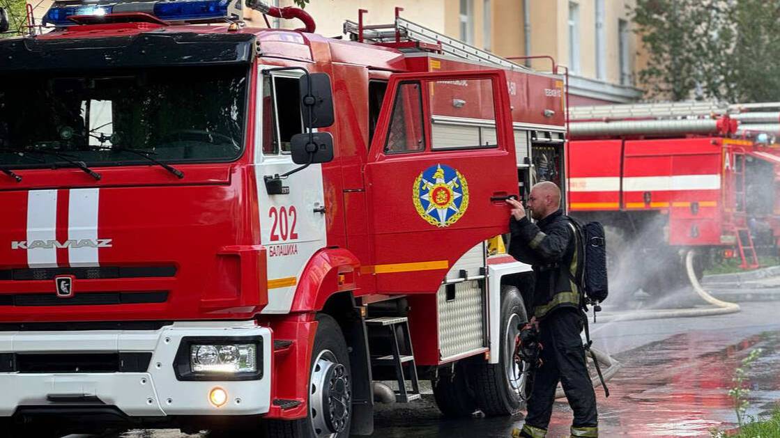 До двух возросло число погибших при пожаре в пятиэтажке в Балашихе