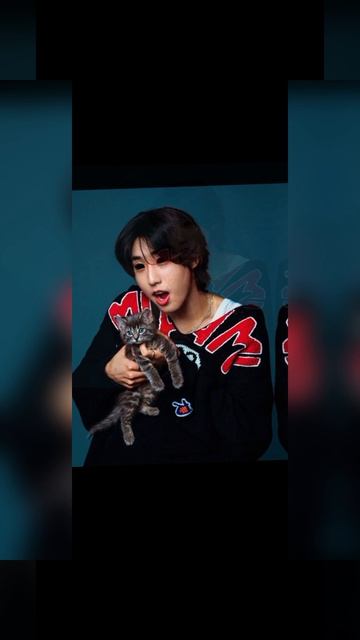 немного стремненький,но все равно красивый)