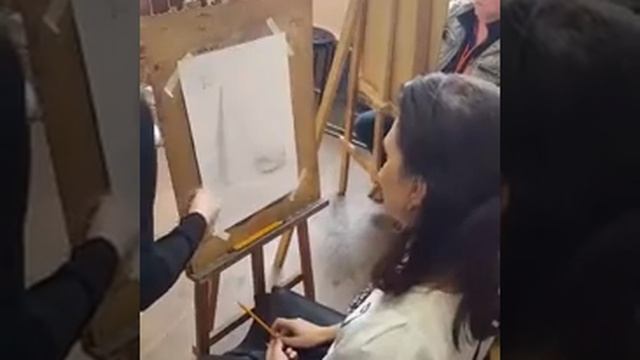 Урок по рисунку. Натюрморт.