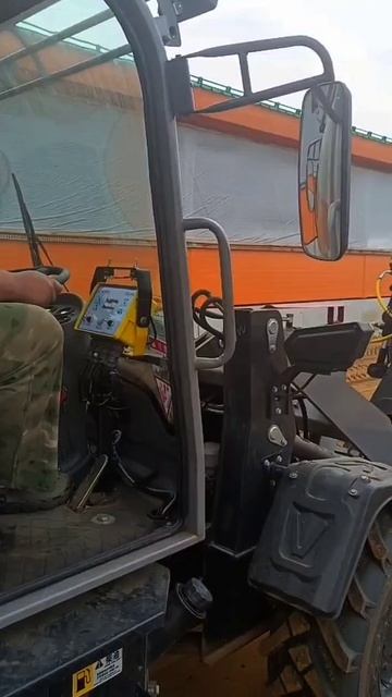 Грейдер на мини погрузчик с лазером