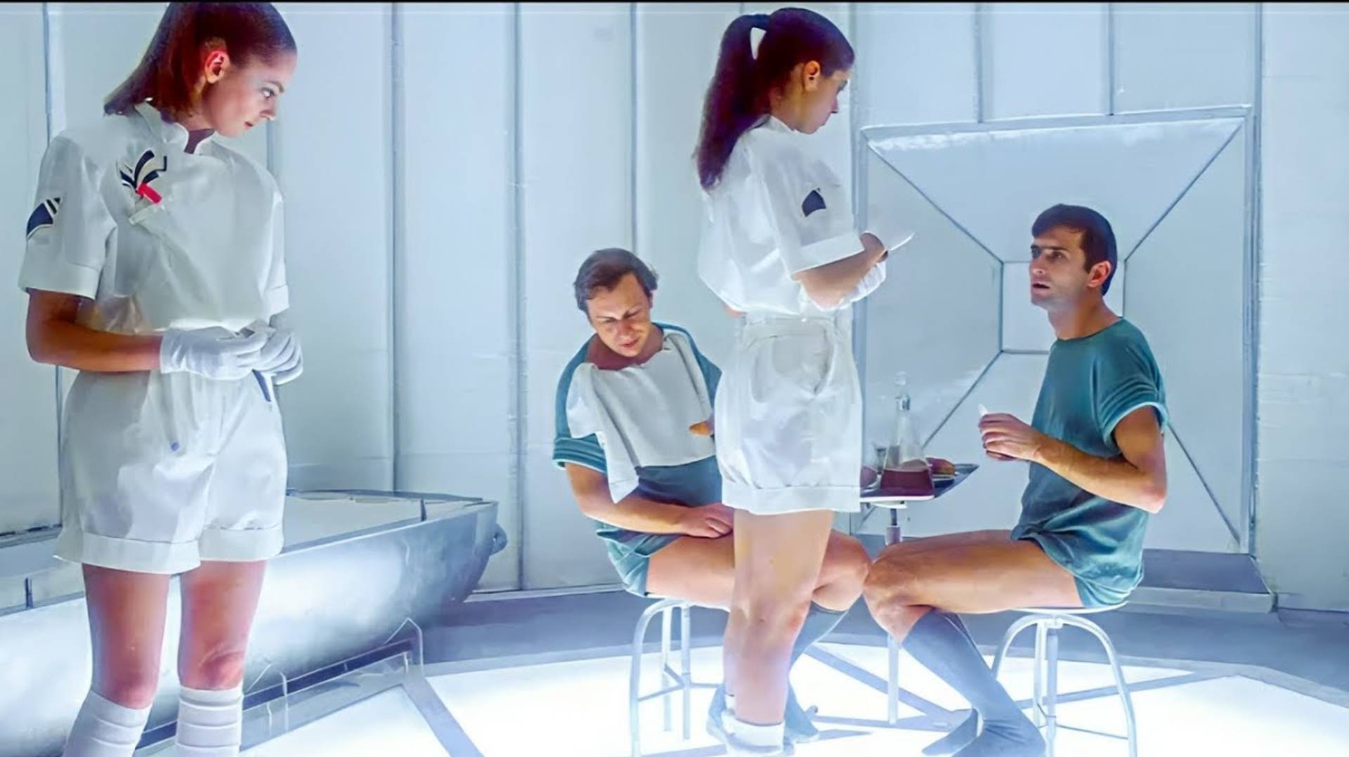 ЗАМОРОЗКА НА 3 ГОДА, НО ЧТО-ТО ПОШЛО НЕ ТАК... Мир 2044 года их шокировал! | КРАТКИЙ ПЕРЕСКАЗ ФИЛЬМА