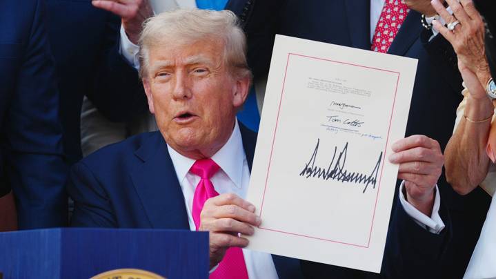 Эксперт Симонов: США пренебрегают принципами ВТО, ведя торговые войны