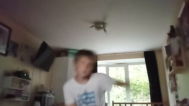 победный танец за 388 просмотров, спасибо вам.