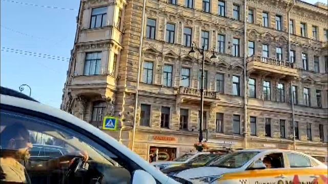 Невский проспект из такси