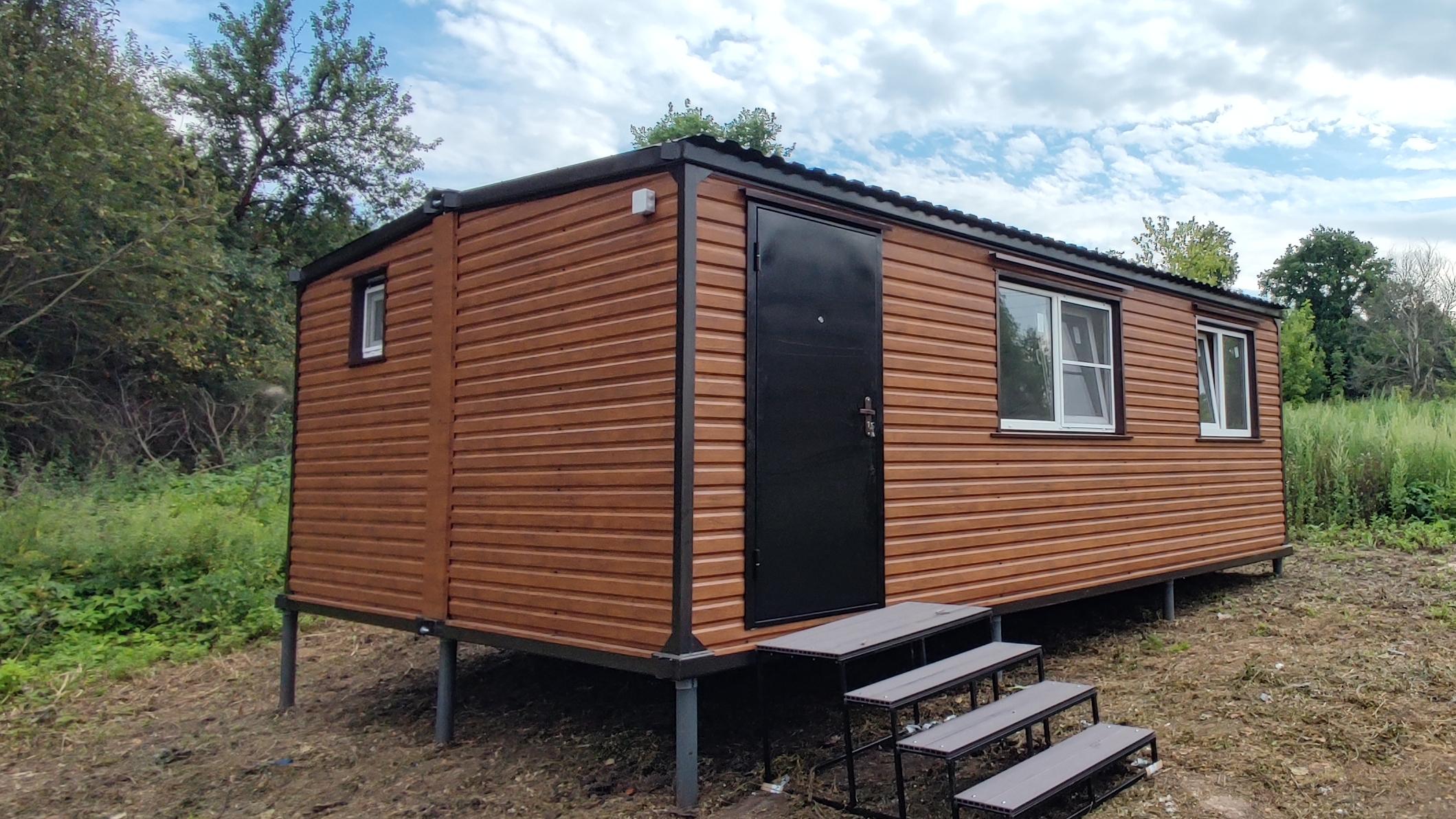 Дачный домик Люкс вагончик блок контейнер с гостиной спальнями и санузлом 4.80х7м с покрытием 3D