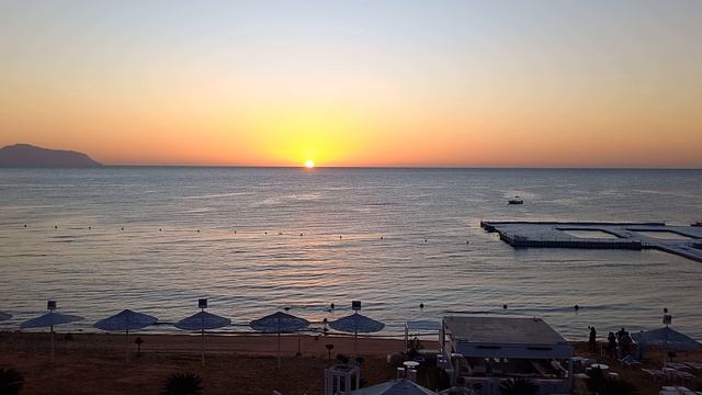 Красное море, восход солнца. Шарм эль Шейх, Египет.