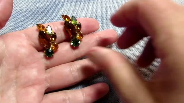 106. Серьги. Клипсы.