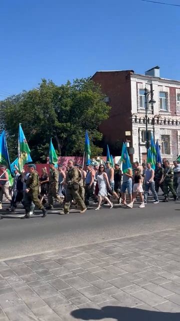 В Оренбурге отмечают День Воздушно-десантных войск.💪