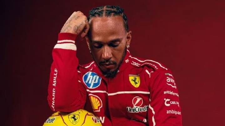 Хэмилтон: я бесполезен, Ferrari должна сменить гонщика