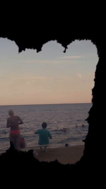 Недороссия 1 Феодосия . Пляж, дельфинарий.