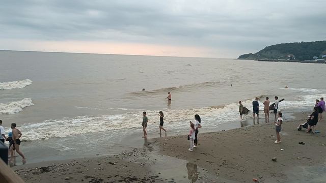 Лермонтова к вечеру море начинает чистится