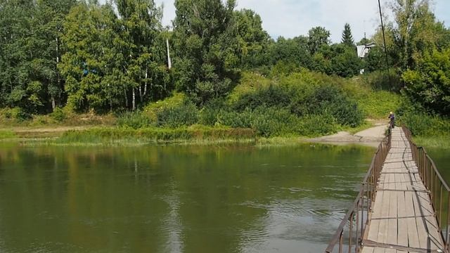 Пешеходный мост через Иню (ст. Издревая, Новосибирская область - дальний от Новосибирска).