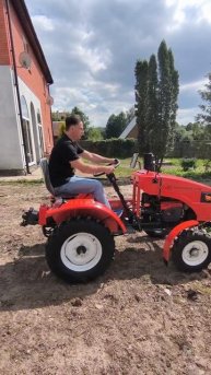 К работе готов! Кентавр Т-4 доставили в Домодедово. #сельхозтехника #трактор