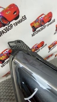 W214 Передняя правая фара