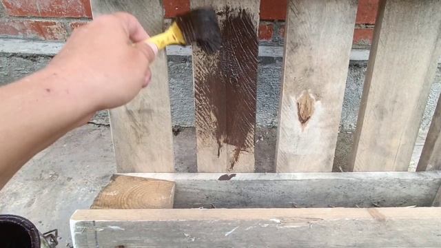 Как сделать подставку для садового инструмента из палеты своими руками