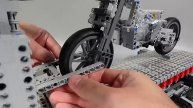 Устройство для испытания подвески мотоцикла Lego