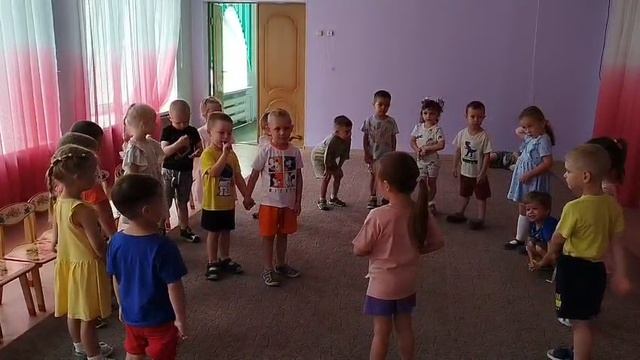 Каравай. Поздравление с днём рождения одногруппников в детском саду. Володе 3,11