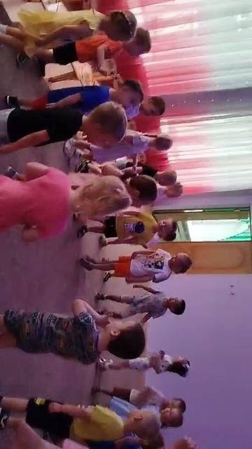 Дискотека. Поздравление с днём рождения одногруппников в детском саду. Володе 3,11