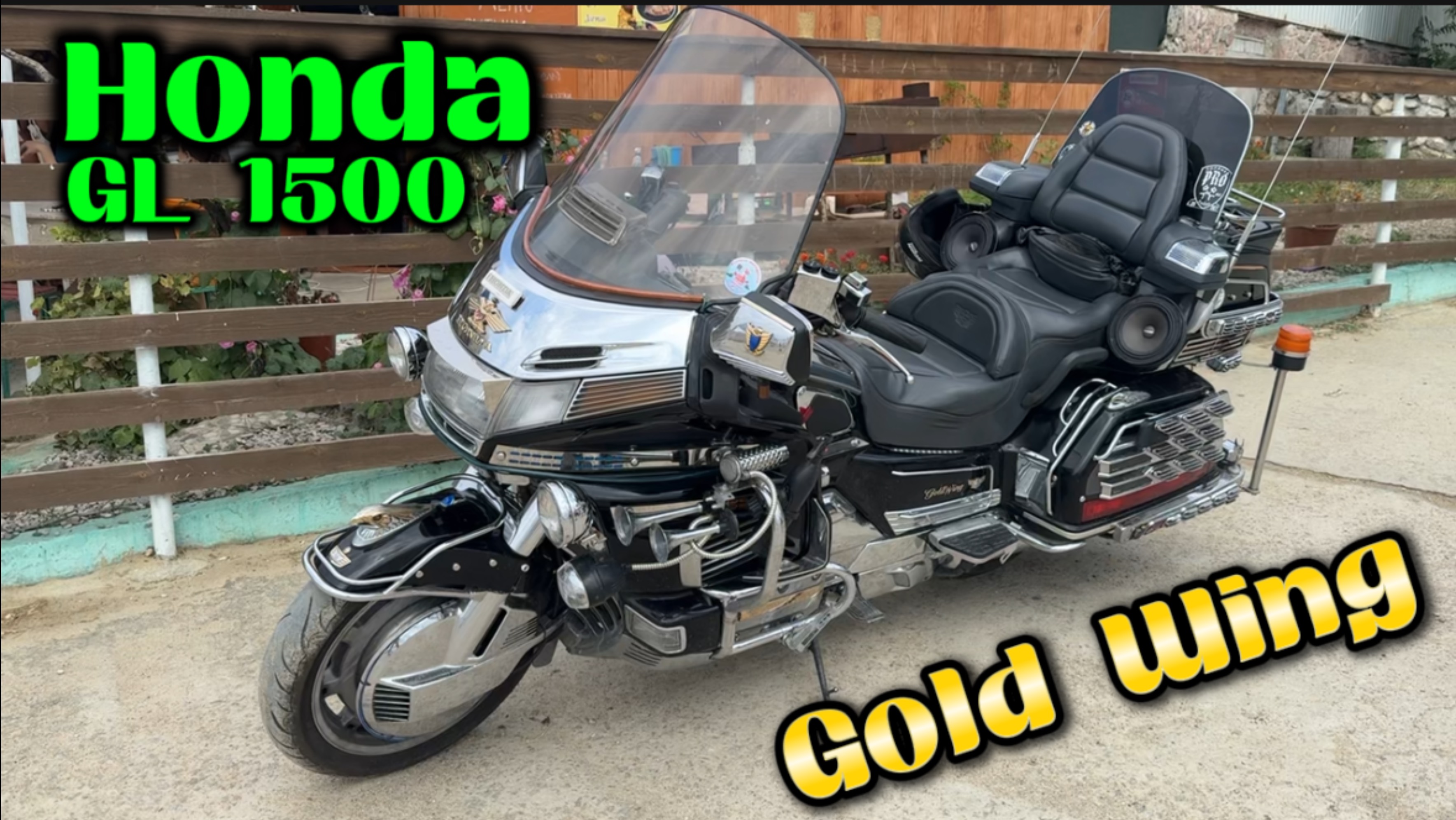 Обзор легенды мототуризма: Honda GL 1500 Gold Wing в Крыму! Интервью с владельцем. Коктебель 2025
