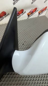 W232 Переднее левое зеркало