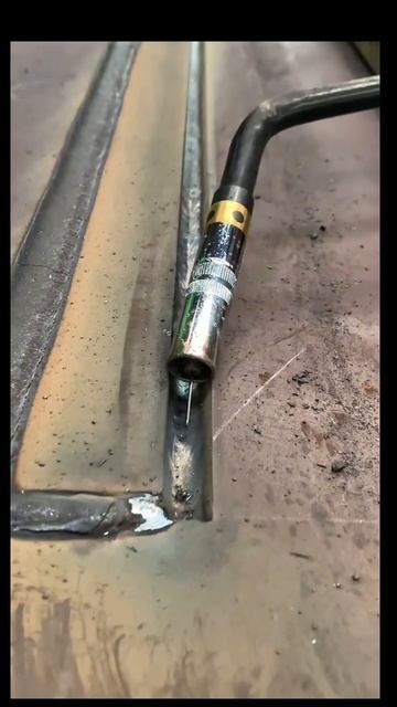 Полуавтомат с порошковой проволокой