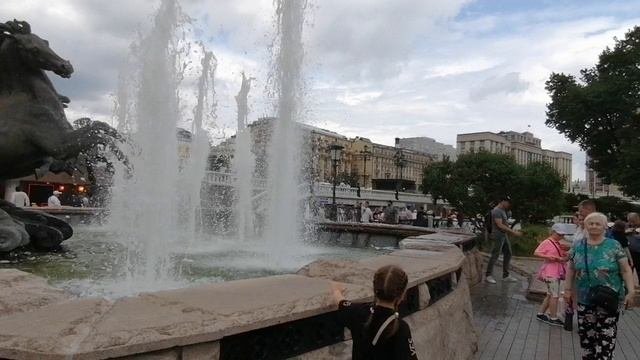 4 июнь 2024. Гуляем по центру.