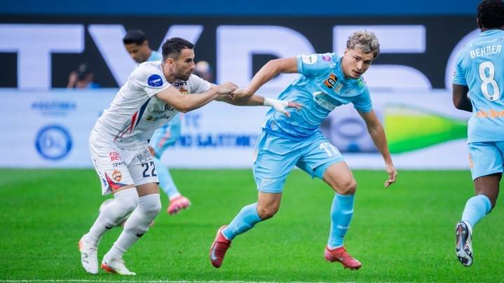 Футболисты "Зенита" и ЦСКА не выявили победителя в матче третьего тура РПЛ