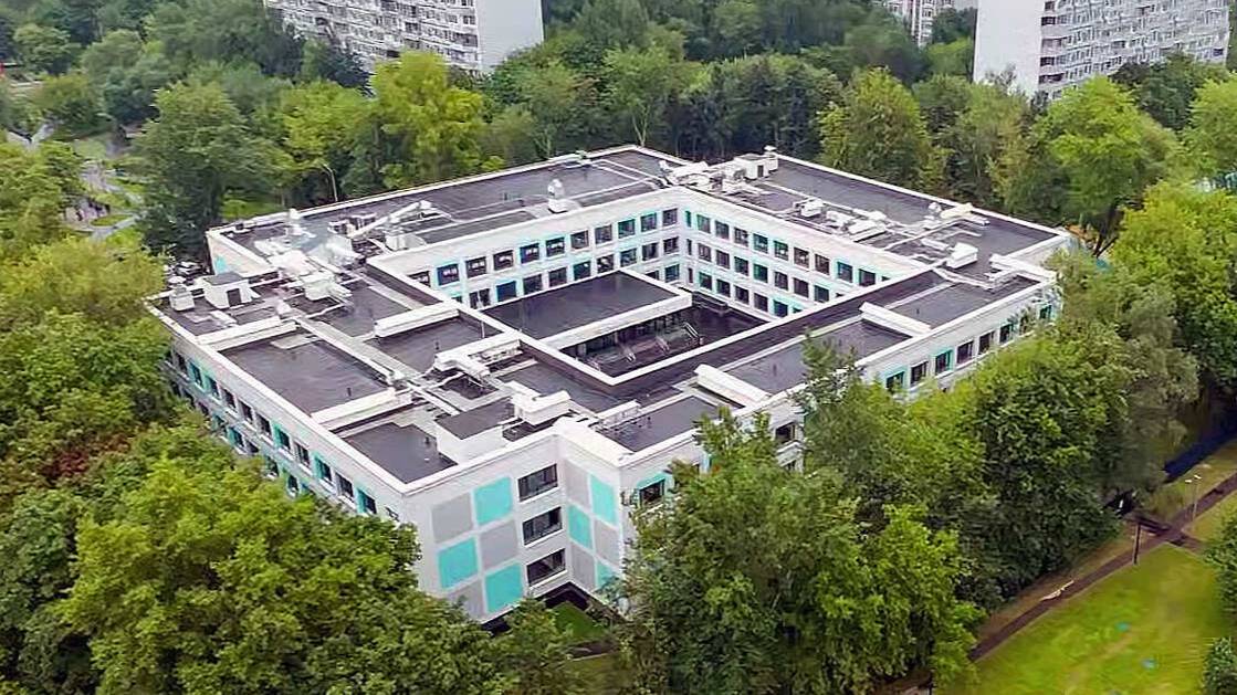 Собянин: в Москве откроется 51 реконструированная школа