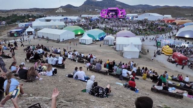 Судак - самый МОЛОДЁЖНЫЙ ГОРОД КРЫМА. Фестиваль Таврида Арт в Крыму 2025.