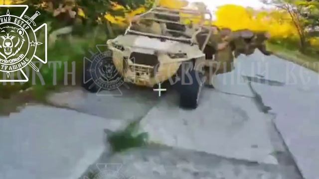 FPV бойцов 6-й армии ЛенВО влетает точно в багги украинских нацистов в Харьковской области.