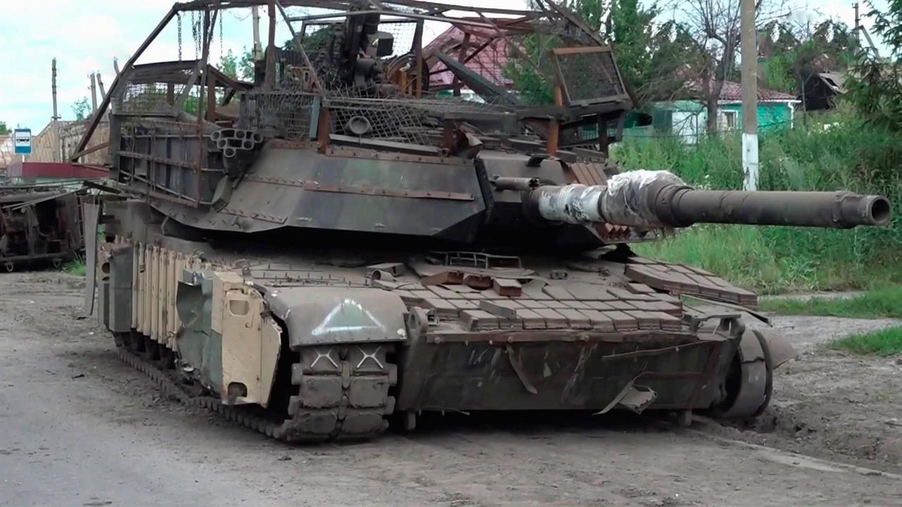 Российские бойцы показали трофейный Abrams, добытый в Сумской области