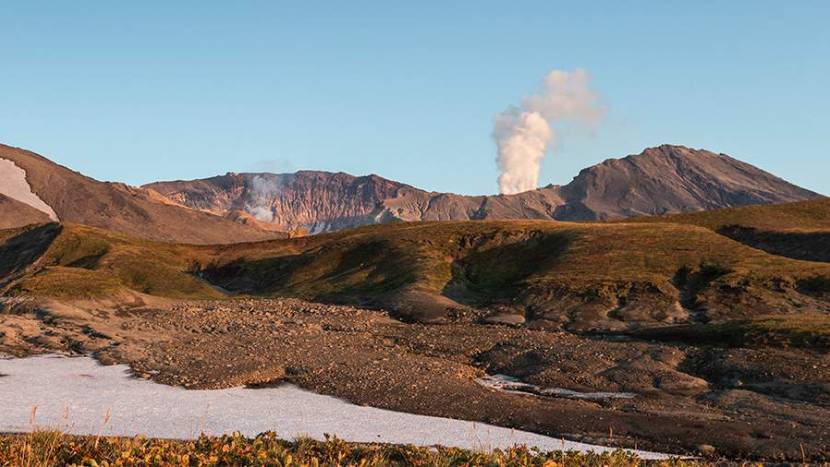 На Камчатке активизировался вулкан Мутновский