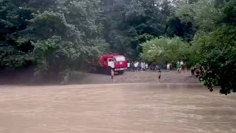 Дома и придворовые территории освободили от воды в Краснодарском крае