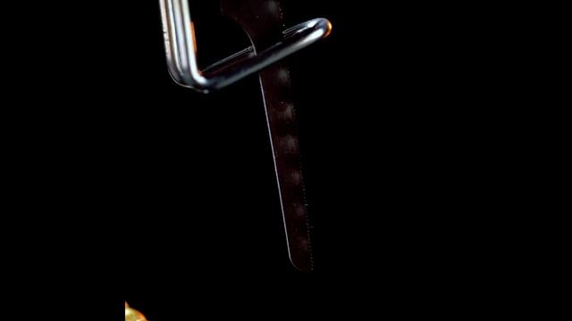 Лобзик пневматический