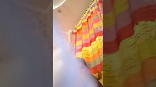 страдай вместе с сестрой она играет на акуели -_-