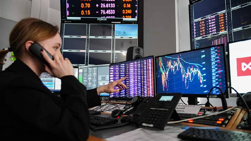 Впервые за пять лет женщины стали находить работу быстрее мужчин