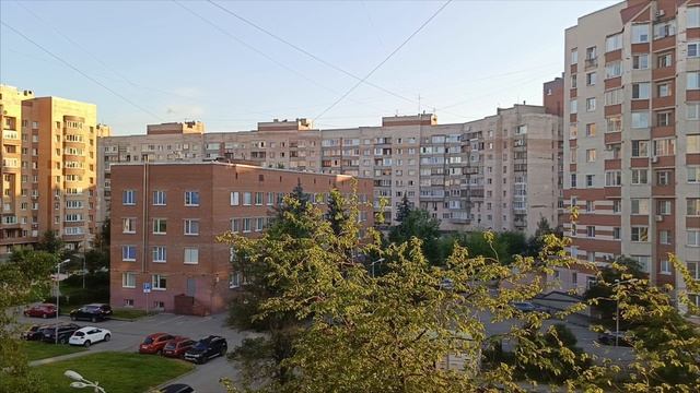 Погода Петербург . 04.08.2025 . 06:35 . +19° . ☀️