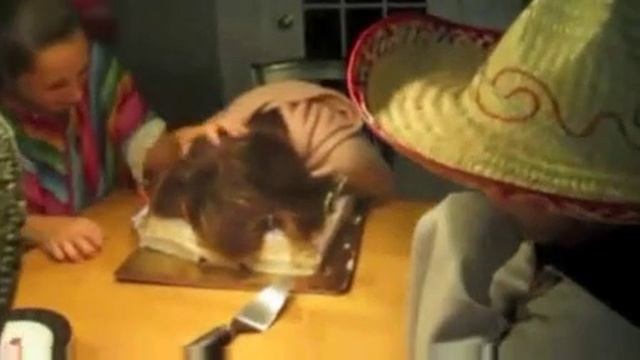 НОКАУТ ОБ ТОРТ В ДЕНЬ РОЖДЕНИЯ))) СМОТРЕТЬ ВИДЕО ПРИКОЛЫ 2025 ЮМОР ОНЛАЙН