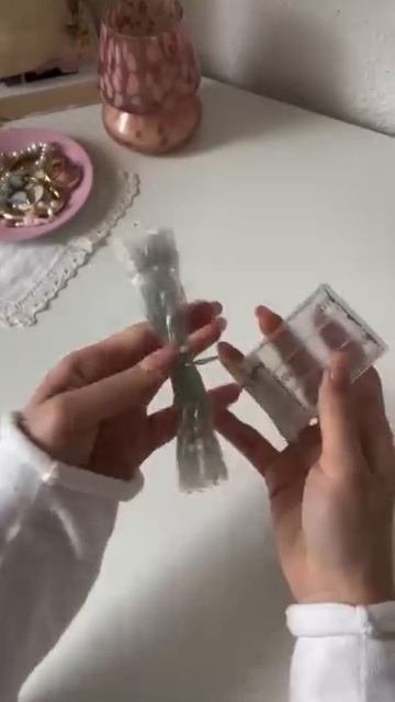 АКЕБИЯ ИЗ СИНЕЛЬНОЙ ПРОВОЛОКИ