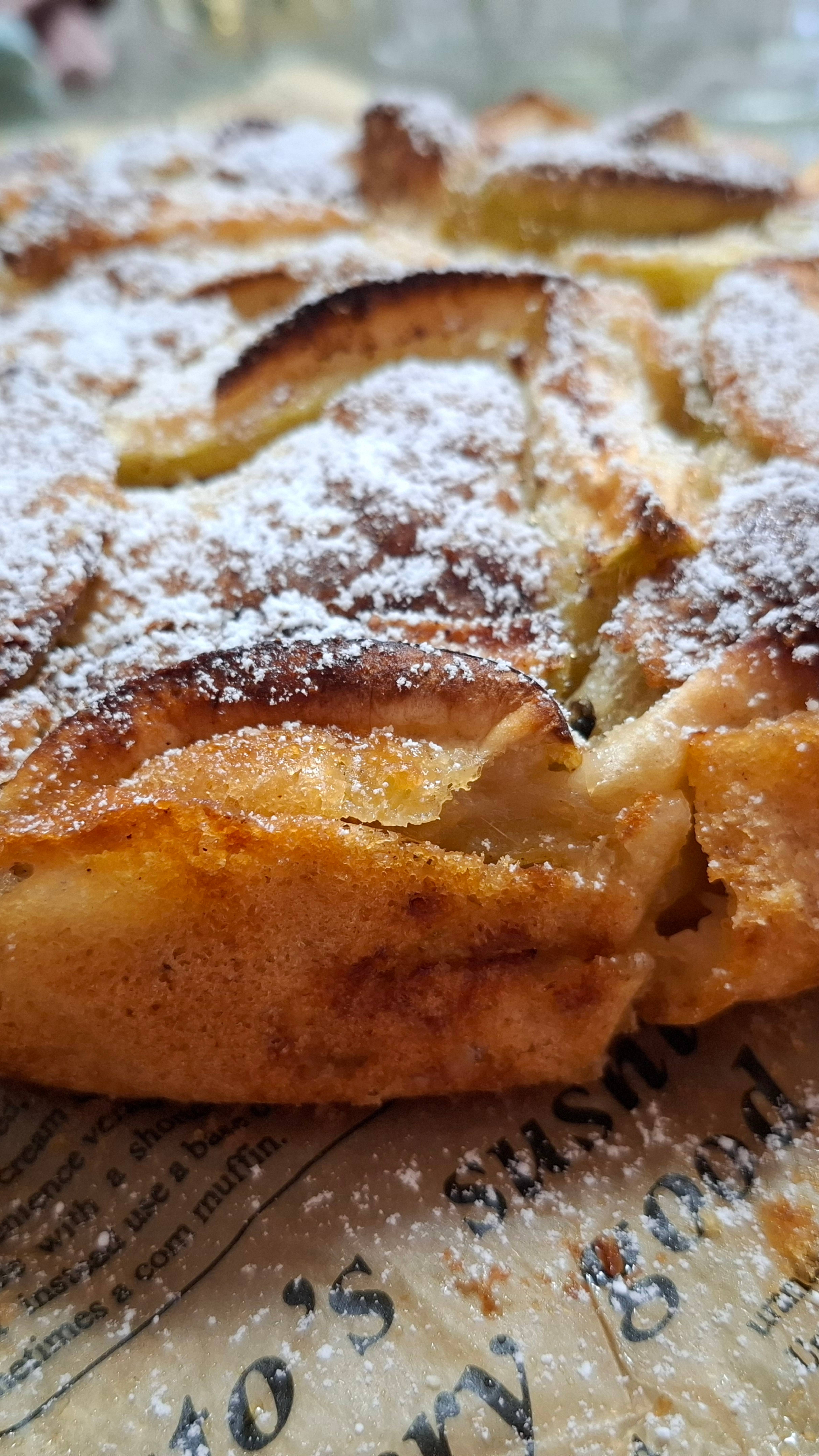 Готовим шарлотку из летних яблок