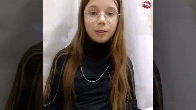 Окак, я что-то сделала😔вроде прикольно, мне нравится﹥﹥)