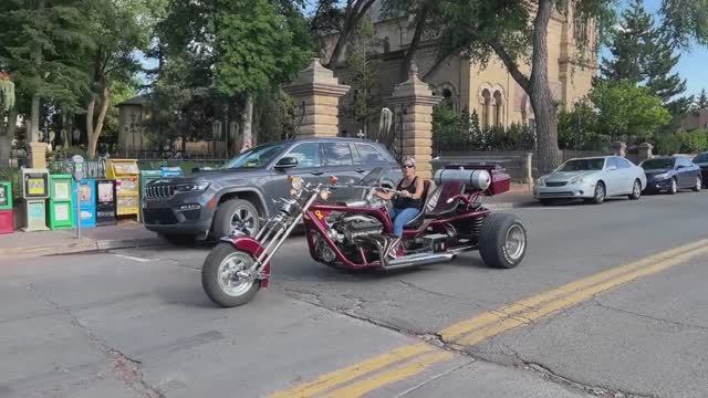 Америка-Санта-Фе здесь людно чисто уютно и красиво