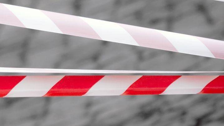 В Ростовской области БПЛА упал на дорогу, на перекрытом участке работают саперы