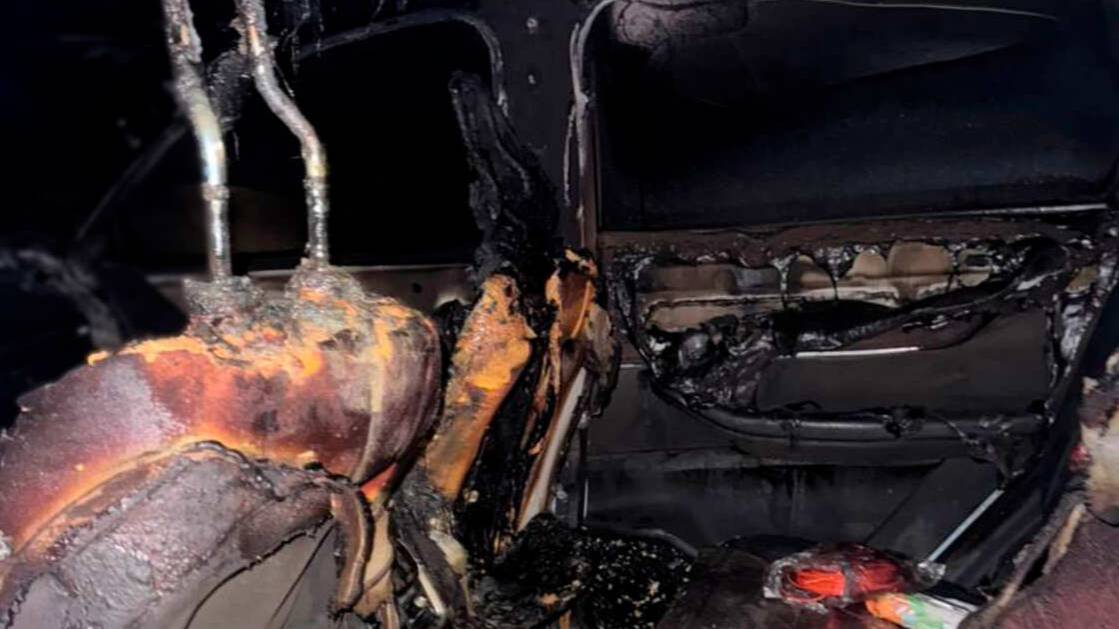 Петербурженка из ревности подожгла машину с соперницей внутри