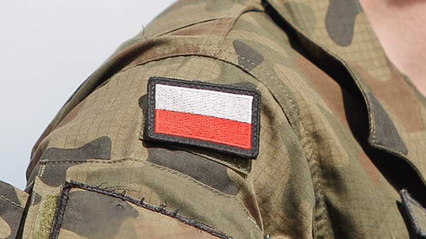 Президент Польши намерен увеличить численность армии страны до 300 тыс. военных