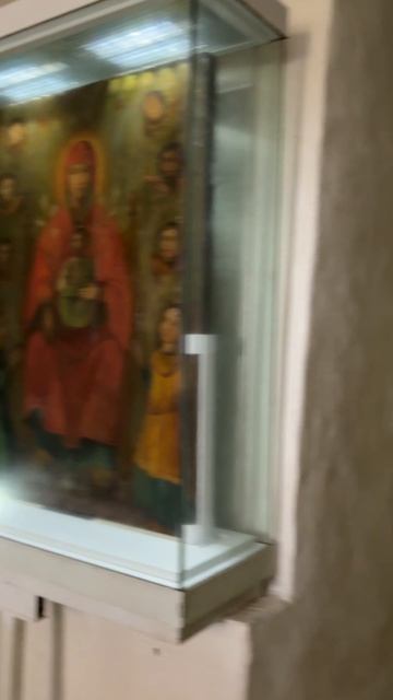 Храм в Дивногорье, вырубленный в меловой скале