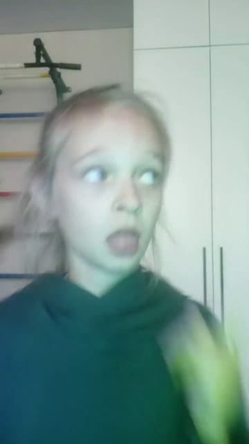 БУДТО МАМА ЦЕЛОВАЛА