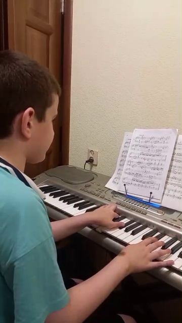 Музыка. 23 этюд Черни.