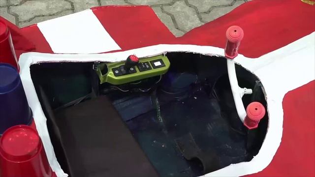 (5.08.2025) Гусь и кролик поддержали семейную команду на костюмированном параде "Семейный движ"